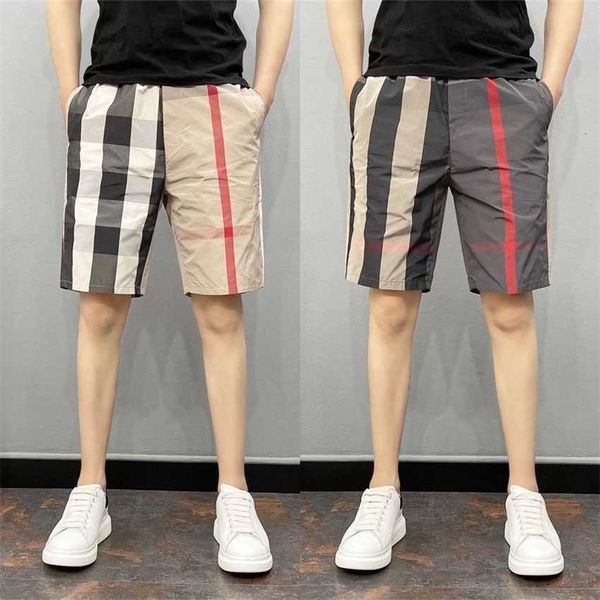 plaid shorts men's summer new quick drying korean version trend beach pants slim fit casual capri pants, White;black
plaid shorts men's summer new quick drying korean version trend beach pants slim fit casual capri pants, White;black