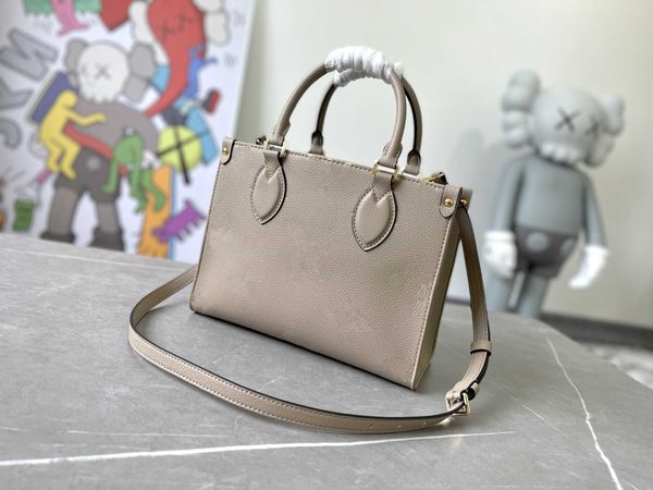 designer tote 5a ladies crossbody bag vintage handbag plain classic letter cowhide double handle delicate tote bags women fashion shoulder h
designer tote 5a ladies crossbody bag vintage handbag plain classic letter cowhide double handle delicate tote bags women fashion shoulder h