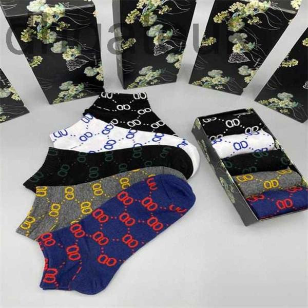 men's socks designer sock day five pair letter printed leisure stocking runners comfortable warm classic luxury man stockings in christ, Black
men's socks designer sock day five pair letter printed leisure stocking runners comfortable warm classic luxury man stockings in christ, Black