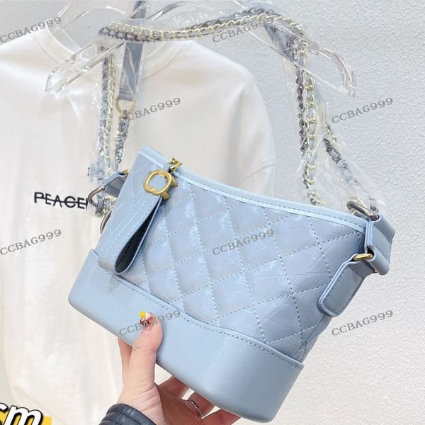 20cm women designer bag tote gabrille hobo genuine leather adjustable shoulder strap gold metal hardware crossbody shoulder handbag two-tone
20cm women designer bag tote gabrille hobo genuine leather adjustable shoulder strap gold metal hardware crossbody shoulder handbag two-tone