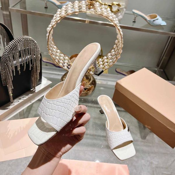 miu dress fashion leather shoes sandals women's shoes evening high-heeled sandals metal buckle flip-flops elegant mature women's h, Black
miu dress fashion leather shoes sandals women's shoes evening high-heeled sandals metal buckle flip-flops elegant mature women's h, Black