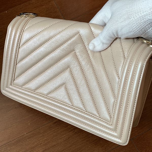 channel boy bag luxurys handbags tote bag phone crossbody shoulder purse mirror quality cavair baguette designer mini flap bag lambskin wall
channel boy bag luxurys handbags tote bag phone crossbody shoulder purse mirror quality cavair baguette designer mini flap bag lambskin wall