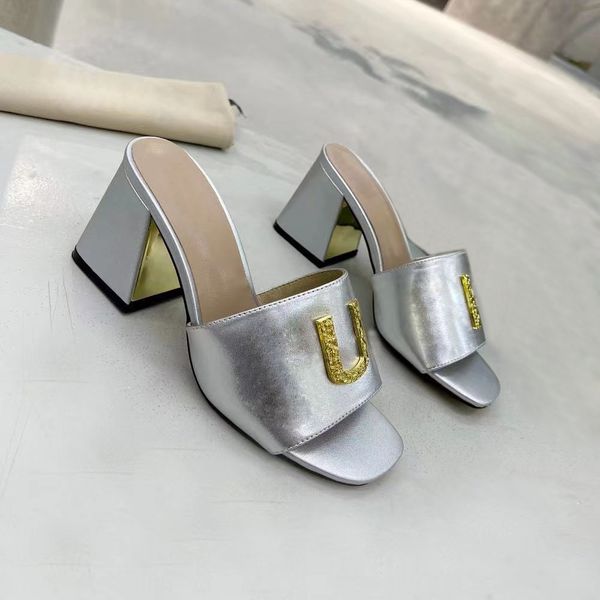 new letter slipper female outer wear non-slip flat leather fashion net red the same style d home flip-flop female, Black
new letter slipper female outer wear non-slip flat leather fashion net red the same style d home flip-flop female, Black
