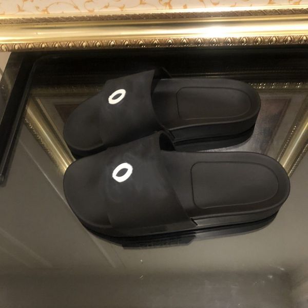 designer beach shoes swimming pool crocodile slippers rubber flat sandals women's short fat sole channel foam sliding classic summer be
designer beach shoes swimming pool crocodile slippers rubber flat sandals women's short fat sole channel foam sliding classic summer be