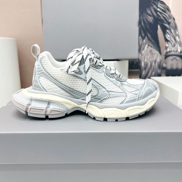 luxury designer men's and women's casual shoes track 3 3.0 triple balanced shoes sneakers t leather sneakers nylon printed platfor, Black
luxury designer men's and women's casual shoes track 3 3.0 triple balanced shoes sneakers t leather sneakers nylon printed platfor, Black