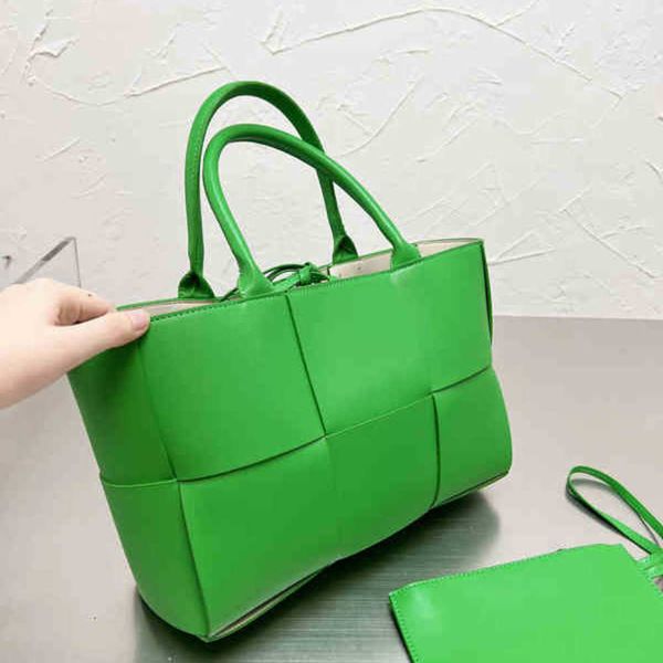 totes high capacity tote bags women fashion handbag soft leather designer brand crossbody female shopping bucket with storage pouch 220314
totes high capacity tote bags women fashion handbag soft leather designer brand crossbody female shopping bucket with storage pouch 220314