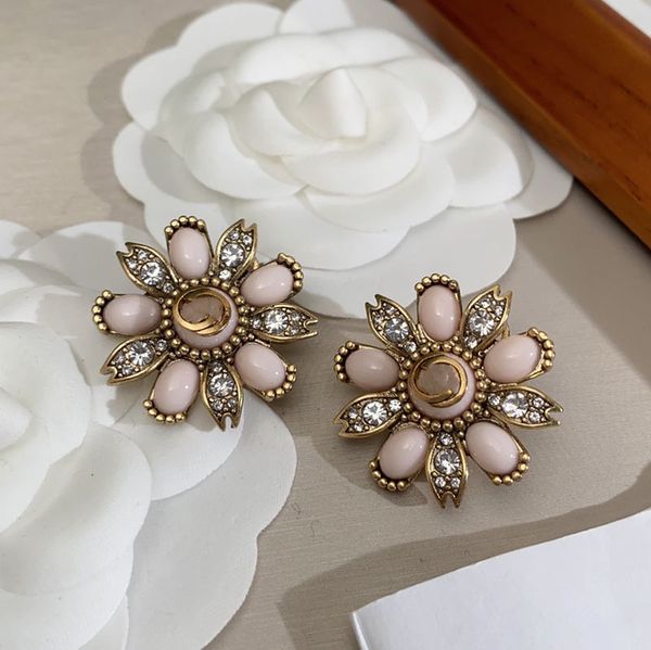 flower pearl earrings designer women dangle stud luxury gold chain jewelry shape pearl crystal 18k classic chandelier, Silver
flower pearl earrings designer women dangle stud luxury gold chain jewelry shape pearl crystal 18k classic chandelier, Silver