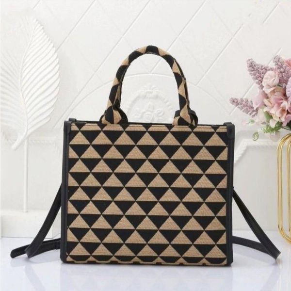 shoulder bag luxurys designer classical triangle label tote crossbody bag womens shoulder bag banquet shopping wedding leisure business bxkb
shoulder bag luxurys designer classical triangle label tote crossbody bag womens shoulder bag banquet shopping wedding leisure business bxkb