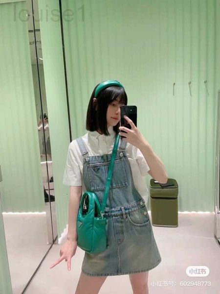 runway dresses designer 23 spring/summer new fashion classic triangle label washed old age reducing versatile strap dress 91lt, Black
runway dresses designer 23 spring/summer new fashion classic triangle label washed old age reducing versatile strap dress 91lt, Black