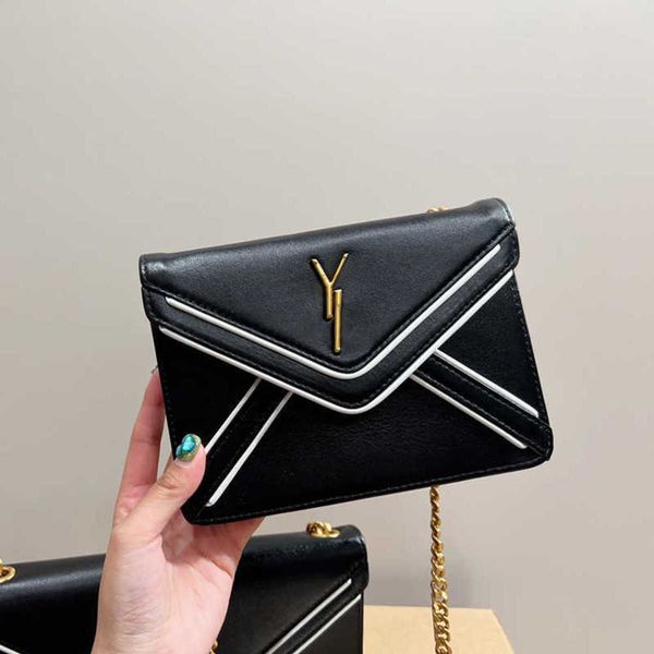 shoulder bag designer hands women chain messenger s fashion letters print leather square crossbody lady black purse 230220 
shoulder bag designer hands women chain messenger s fashion letters print leather square crossbody lady black purse 230220