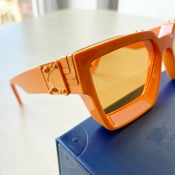 luxury fashion sunglasses mens full frame 9006 designer retro sunglasses 2023 sparkling gold selling internet celebrity sunglasses, White;black
luxury fashion sunglasses mens full frame 9006 designer retro sunglasses 2023 sparkling gold selling internet celebrity sunglasses, White;black