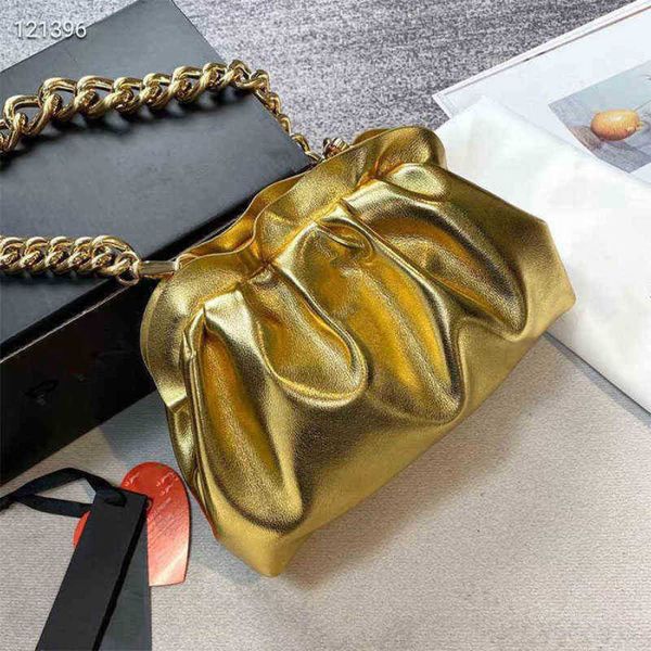 shoulder bags tote new cowhide cloud soft chest one messenger handbag three straps 1122 230201
shoulder bags tote new cowhide cloud soft chest one messenger handbag three straps 1122 230201