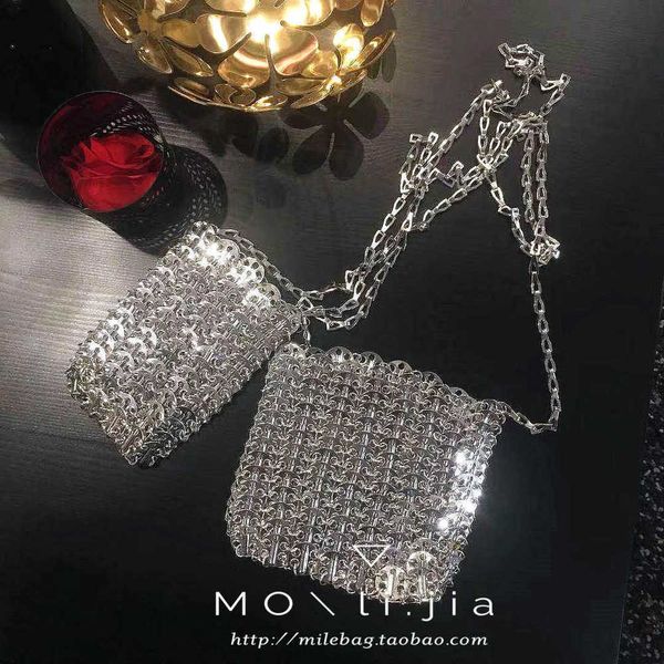 asigo lu jieyun's identical ins metal sequin chain mobile phone bag women's single shoulder messenger bag beaded small messenger 2
asigo lu jieyun's identical ins metal sequin chain mobile phone bag women's single shoulder messenger bag beaded small messenger 2