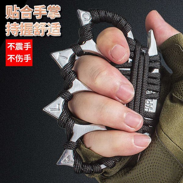 original self protection finger tiger four finger fist set ring fist buckle car broken window survival equipment hand brace glass fiber lega
original self protection finger tiger four finger fist set ring fist buckle car broken window survival equipment hand brace glass fiber lega
