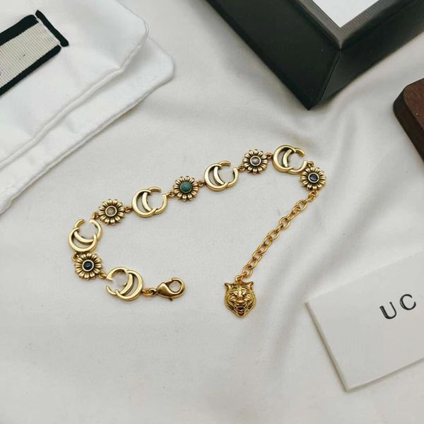gold choker bracelet plated brass copper designer chain g-letter pendants fashion womens necklace wedding jewelry accessories, Golden;silver
gold choker bracelet plated brass copper designer chain g-letter pendants fashion womens necklace wedding jewelry accessories, Golden;silver