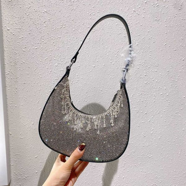 shiny and inflexible diamond fringed transparent crystal tote bag dinner diamond dumplings half month underarm handbag 230401
shiny and inflexible diamond fringed transparent crystal tote bag dinner diamond dumplings half month underarm handbag 230401