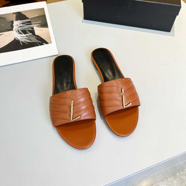 fashion slippers 2023 yslity design summer men and women flat shoes thick sole leather rubber letter logo casual cartoon slippers 02-02, Black
fashion slippers 2023 yslity design summer men and women flat shoes thick sole leather rubber letter logo casual cartoon slippers 02-02, Black