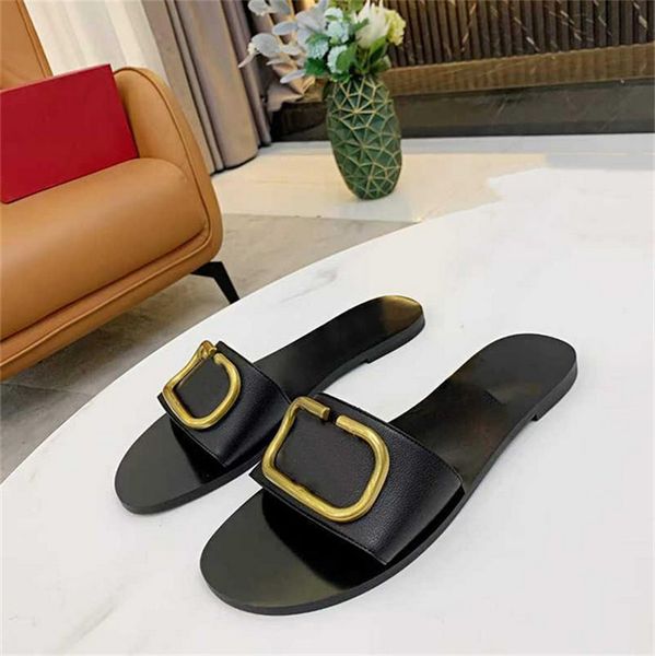 2023 designer women sandals v signature slide sandal transparent sandals grainy cowhide flat shoes summer beach casual slipper big size eu43, Black
2023 designer women sandals v signature slide sandal transparent sandals grainy cowhide flat shoes summer beach casual slipper big size eu43, Black