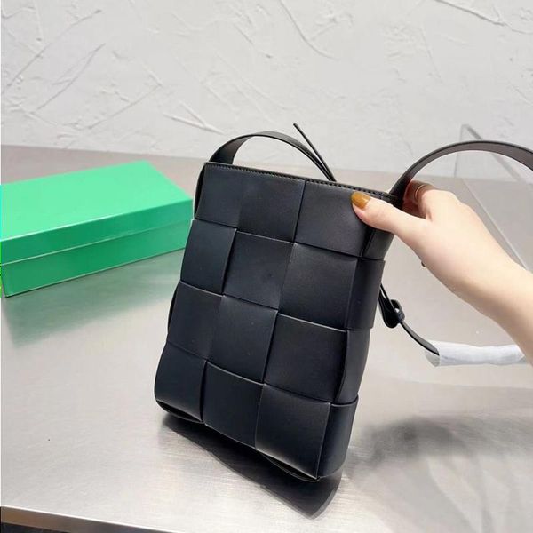 shoulder bag 2023 handbag luxury designers bags shoulder flap crossbody chain bag braided handbag wallets totes double letters tiger he nxhl
shoulder bag 2023 handbag luxury designers bags shoulder flap crossbody chain bag braided handbag wallets totes double letters tiger he nxhl