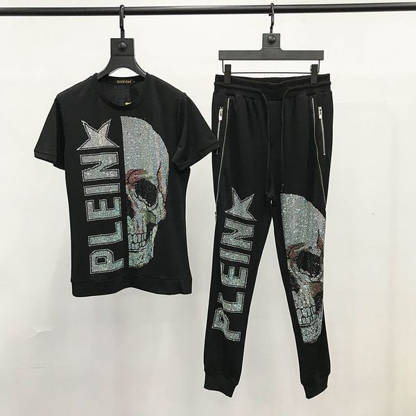 men s tracksuits hip hop style suit diamond skull pattern clothing t shirt trousers two piece men sets tracksuit clothes 230403, Gray
men s tracksuits hip hop style suit diamond skull pattern clothing t shirt trousers two piece men sets tracksuit clothes 230403, Gray