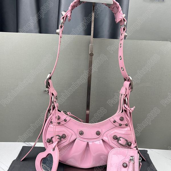 le cagole motorcycle handbags bags tote bag shoulder women luxury designers genuine leathers crossbody clutch wallet lacquer leather purse l
le cagole motorcycle handbags bags tote bag shoulder women luxury designers genuine leathers crossbody clutch wallet lacquer leather purse l