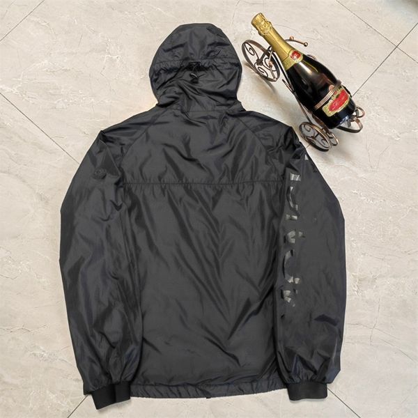men's monclair jacket hoodies designer windbreaker hooded loose thin spring coats zipper up printed letters casual man outerwear outdoo, Black;brown
men's monclair jacket hoodies designer windbreaker hooded loose thin spring coats zipper up printed letters casual man outerwear outdoo, Black;brown