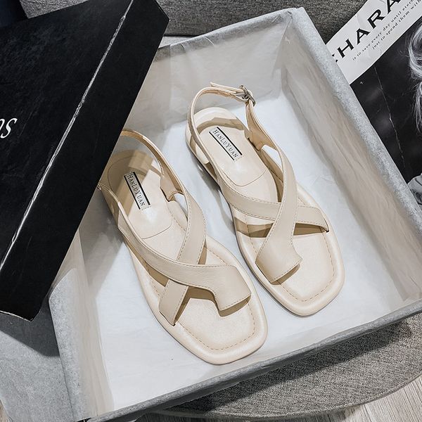 sandals summer women's flat black sandals fashion outside wear designer trend clip toe girls large shoes 230403
sandals summer women's flat black sandals fashion outside wear designer trend clip toe girls large shoes 230403
