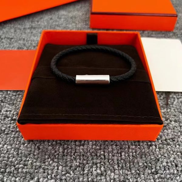 luxury bracelet designer lady swift calfskin braided classic couple same style silver gold plated bracelet, Black
luxury bracelet designer lady swift calfskin braided classic couple same style silver gold plated bracelet, Black