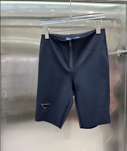 women zipper yoga shorts design sports outfit sportswear casual solid color double-sided nylon outdoor apparel exercise fitness, White;black
women zipper yoga shorts design sports outfit sportswear casual solid color double-sided nylon outdoor apparel exercise fitness, White;black