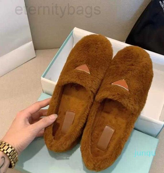 p triangle prad luxurys woman slippers designers winter fur fluffy furry letters sandals wool slide warm comfortable slides girl flip flop s, Black
p triangle prad luxurys woman slippers designers winter fur fluffy furry letters sandals wool slide warm comfortable slides girl flip flop s, Black