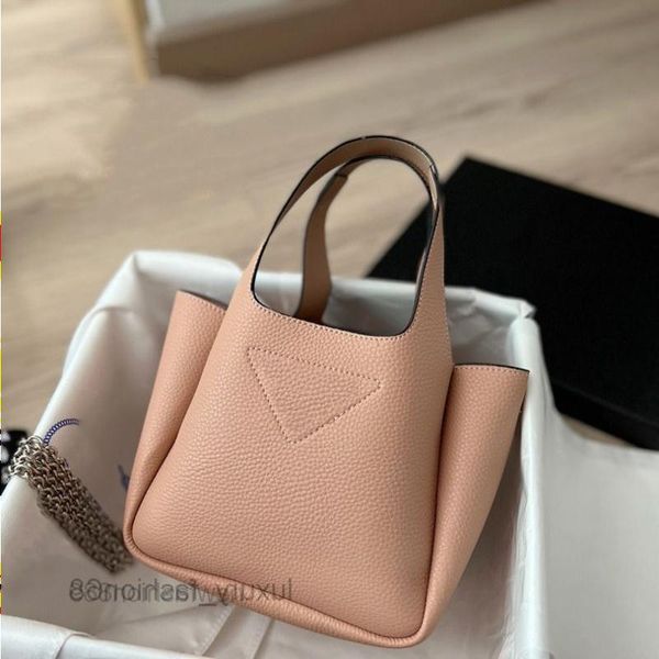 shoulder bag totes designer designers luxurys women handbags solid color bag letter triangle woman handbag temperament versatile ladies jsvn
shoulder bag totes designer designers luxurys women handbags solid color bag letter triangle woman handbag temperament versatile ladies jsvn