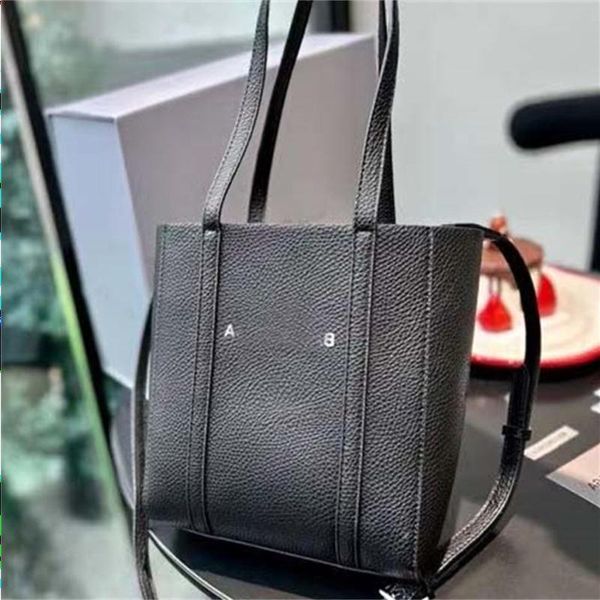 shoulder bag ss22 fashion black luxury handbags bag beach designer womens men bags cross body handbag shoulder bag large c pabk
shoulder bag ss22 fashion black luxury handbags bag beach designer womens men bags cross body handbag shoulder bag large c pabk