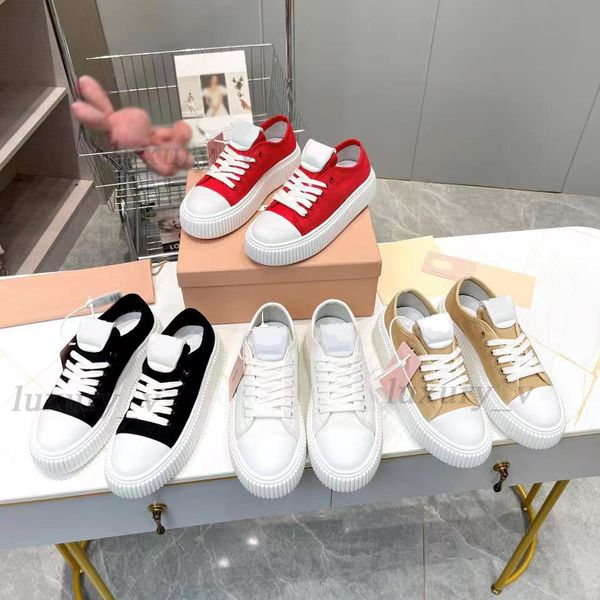 miu designer casual shoes women denim dirty sneakers miu family leather canvas white shoes platform hook and loop outdoor sneaker f2w5, Black
miu designer casual shoes women denim dirty sneakers miu family leather canvas white shoes platform hook and loop outdoor sneaker f2w5, Black