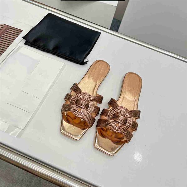 fashion slippers 2023 yslity design summer men and women flat shoes thick sole leather rubber letter logo casual cartoon slippers 02-06, Black
fashion slippers 2023 yslity design summer men and women flat shoes thick sole leather rubber letter logo casual cartoon slippers 02-06, Black