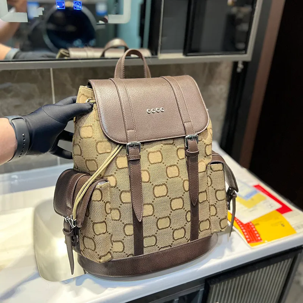 fashion bags mens designer travel backpack women leather shoulder bags jumbo letters backpacks schoolbag flap packsack rucksack 2304031d
fashion bags mens designer travel backpack women leather shoulder bags jumbo letters backpacks schoolbag flap packsack rucksack 2304031d