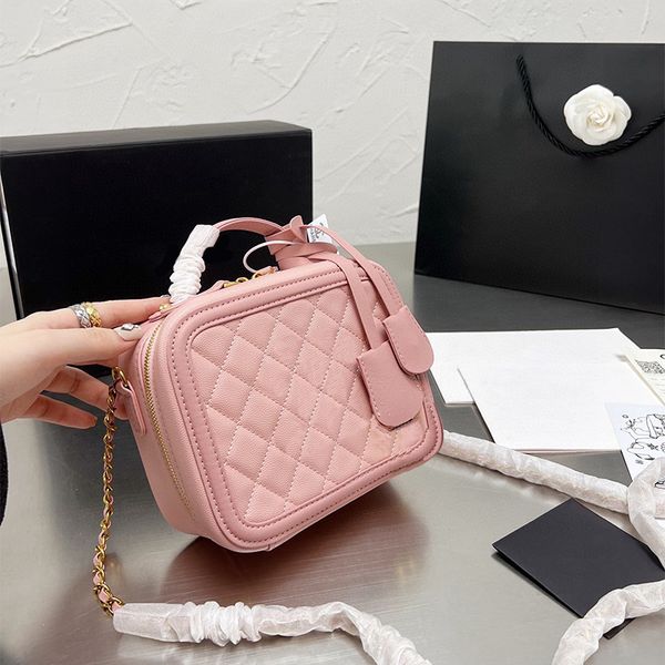 caviar fabric toiletry bag designer makeup bag women square wash pouch classical lady travel cosmetics bags
caviar fabric toiletry bag designer makeup bag women square wash pouch classical lady travel cosmetics bags