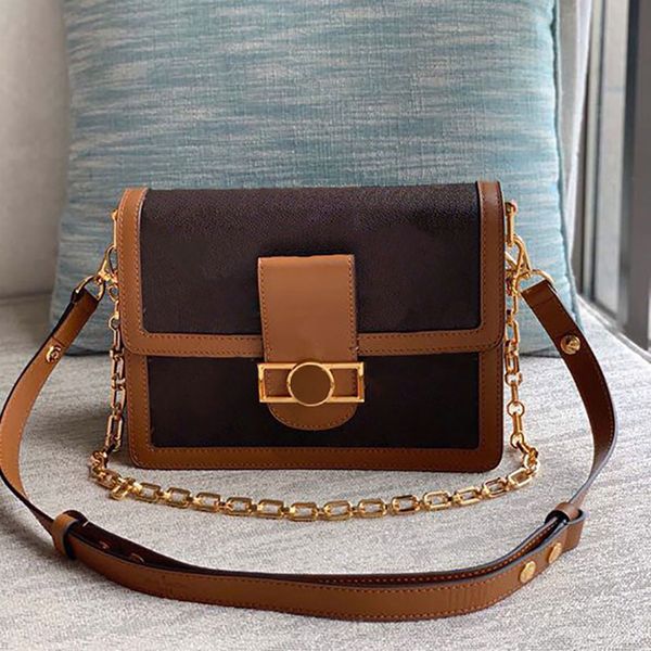 luxury chain bag designer shoulder handbags genuine leather flap bags 25cm level replication crossbody bag with box wl031
luxury chain bag designer shoulder handbags genuine leather flap bags 25cm level replication crossbody bag with box wl031