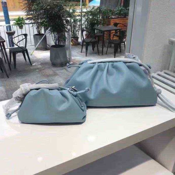 handbags brand genuine leather cloud bag retro underarm luxury gold glitter laser tote pleated dumpling handbag clutch 220516
handbags brand genuine leather cloud bag retro underarm luxury gold glitter laser tote pleated dumpling handbag clutch 220516