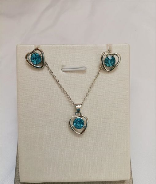 5 sets/lot heart-shaped pendant necklace ear studs inlaid zircon rhinestone crystal twinkle decorate adjeustable length american style ornam, Silver
5 sets/lot heart-shaped pendant necklace ear studs inlaid zircon rhinestone crystal twinkle decorate adjeustable length american style ornam, Silver