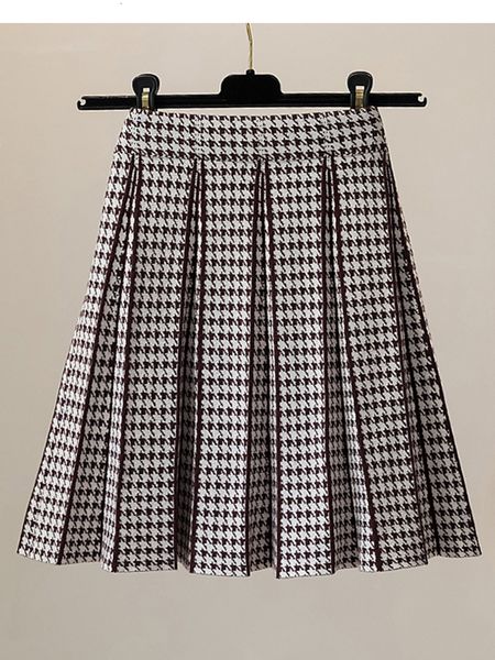 skirts retriever fold sprint women's autumn winter high waist full set a-line mini knit sprint 230403, Black
skirts retriever fold sprint women's autumn winter high waist full set a-line mini knit sprint 230403, Black