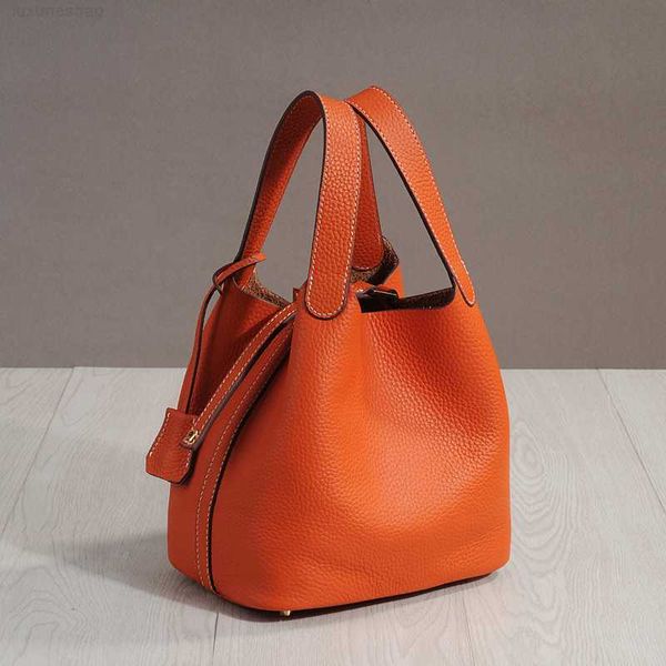 designer luxury bag fashion leisure leather vegetable basket women's bucket hand gold buckle bag84yagbug picotin
designer luxury bag fashion leisure leather vegetable basket women's bucket hand gold buckle bag84yagbug picotin