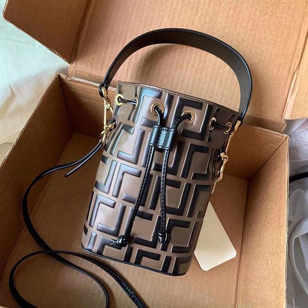 drawstring bag leather fendace totes pochette mens fend bucket bags cross body shoulder straps roma city womens handbag wallets luxury desig
drawstring bag leather fendace totes pochette mens fend bucket bags cross body shoulder straps roma city womens handbag wallets luxury desig