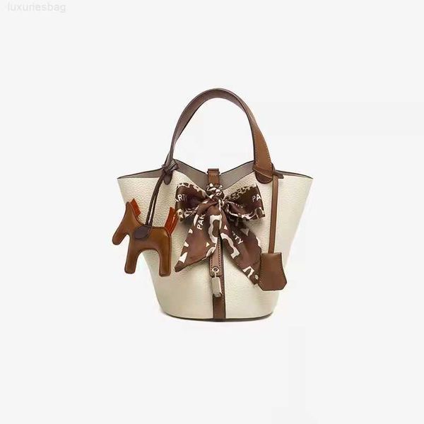 designer luxury pu vegetable basket colored handbag fashion graffiti bucket hundred pairs hand pattern simple women's bagn1drcqgq picot
designer luxury pu vegetable basket colored handbag fashion graffiti bucket hundred pairs hand pattern simple women's bagn1drcqgq picot