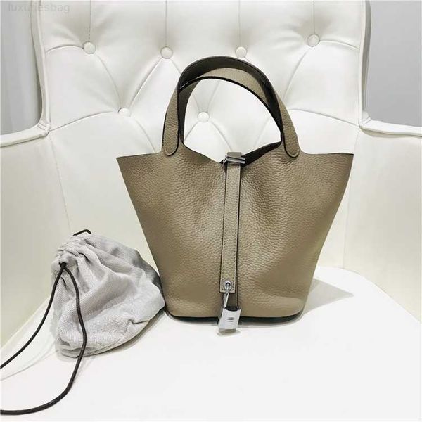 designer luxury bag layer cow skin litchi grain women's vegetable basket bucket fashion simple leisure handbag4w65eszf picotin
designer luxury bag layer cow skin litchi grain women's vegetable basket bucket fashion simple leisure handbag4w65eszf picotin