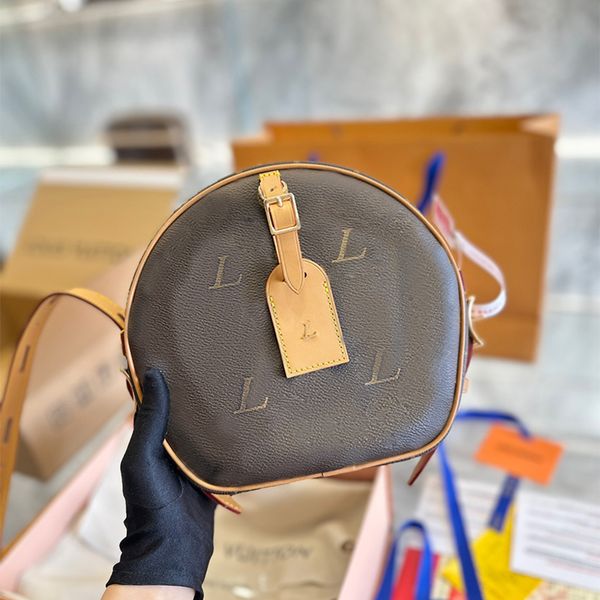 2023 letter designer bag luxury tote bag fahsions women's totes bags brown shopping handbags crossbody ladies classic sac
2023 letter designer bag luxury tote bag fahsions women's totes bags brown shopping handbags crossbody ladies classic sac