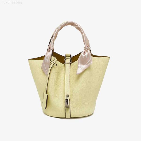 designer luxury vegetable basket handbag women's fashion high sense straddle bucket versatile small children's and mother's b
designer luxury vegetable basket handbag women's fashion high sense straddle bucket versatile small children's and mother's b