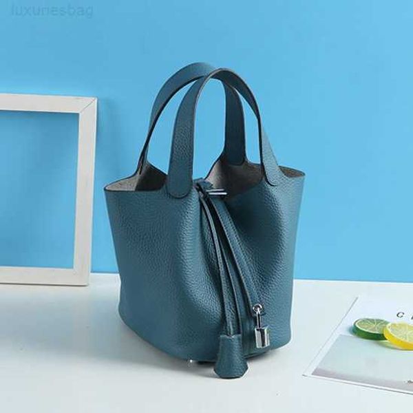 designer luxury bag h first layer lychee grain cow leather bucket silver buckle fashion portable vegetable basket women's bag9qwikr7j p
designer luxury bag h first layer lychee grain cow leather bucket silver buckle fashion portable vegetable basket women's bag9qwikr7j p