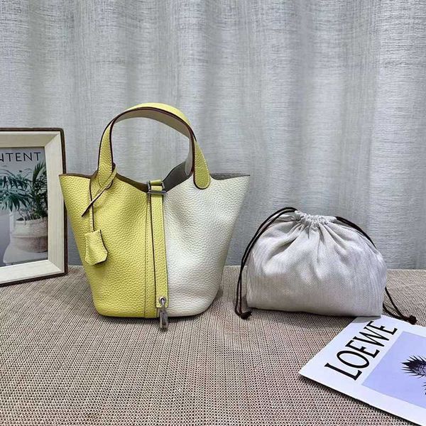 designer luxury cow leather colorblocking vegetable basket bucket women's senior niche type of baby and mother bag live broadcast goods
designer luxury cow leather colorblocking vegetable basket bucket women's senior niche type of baby and mother bag live broadcast goods