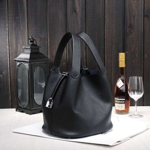 designer luxury bag vegetable cowhide simple women's lychee pattern square portable bucket shopping basket small bagednsibhu picotin
designer luxury bag vegetable cowhide simple women's lychee pattern square portable bucket shopping basket small bagednsibhu picotin