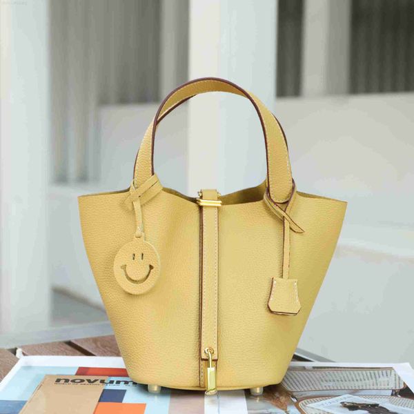 designer luxury bag vegetable basket women's leather hand shoulder litchi grain bucket bagtiaywkkw picotin
designer luxury bag vegetable basket women's leather hand shoulder litchi grain bucket bagtiaywkkw picotin